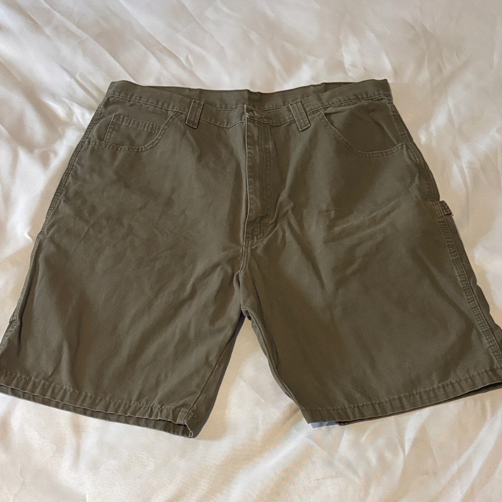 Wrangler Men's Khaki Cargo Shorts